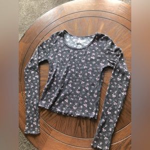 Tight flower shirt